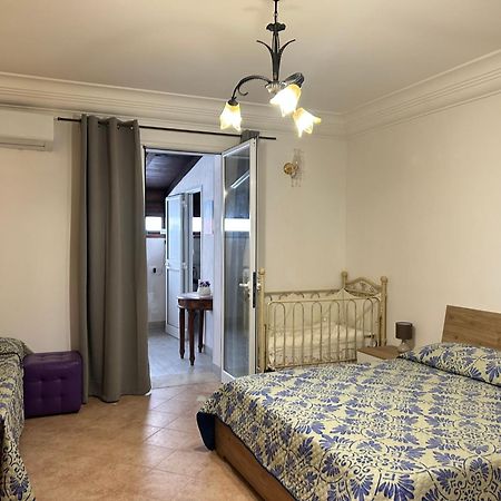 Villa Con Piscina Uso Esclusivo Мадзара дел Вало Екстериор снимка
