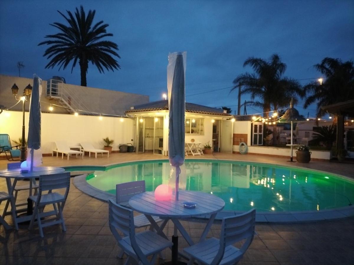 Villa Con Piscina Uso Esclusivo Мадзара дел Вало Екстериор снимка