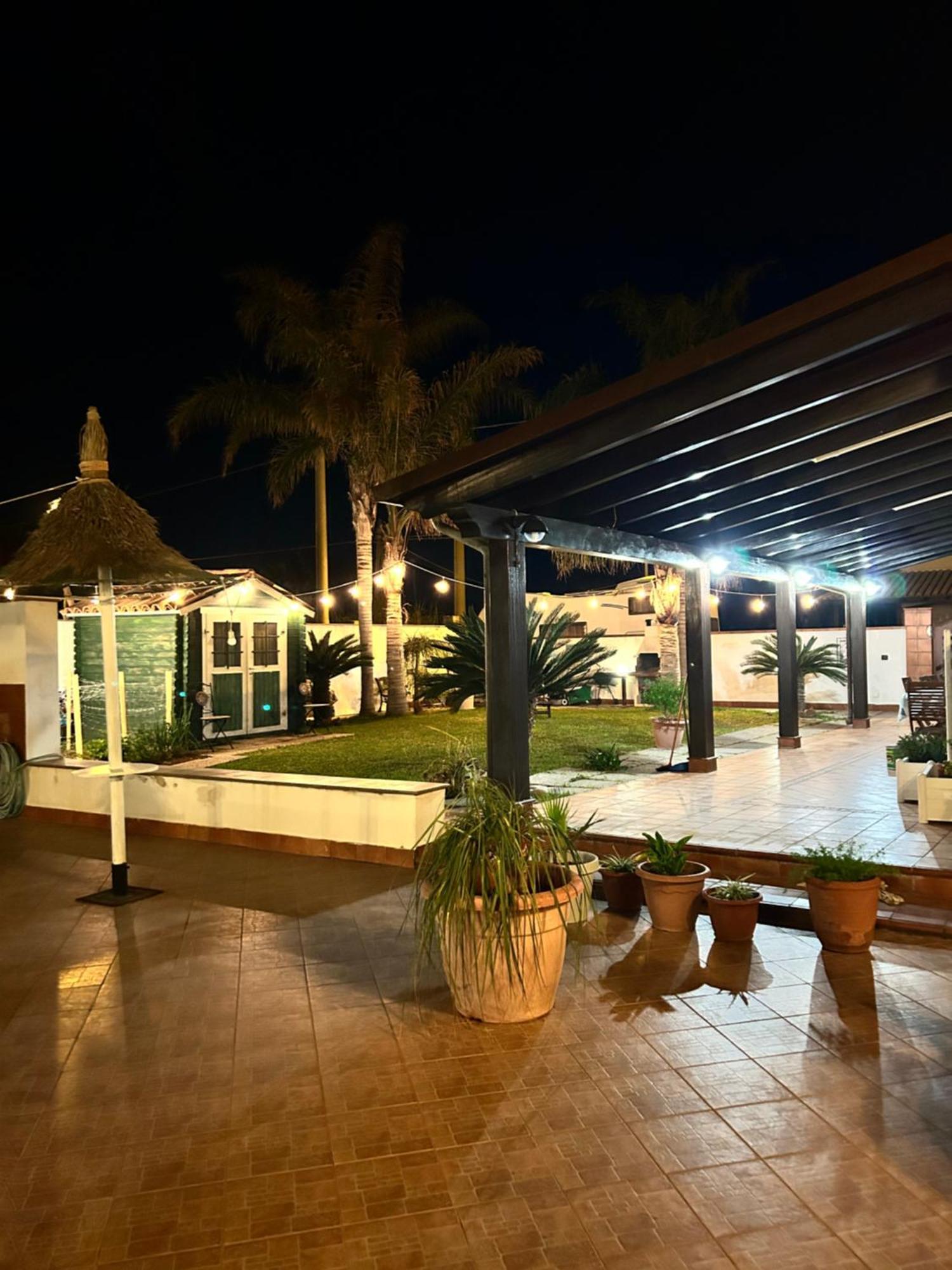 Villa Con Piscina Uso Esclusivo Мадзара дел Вало Екстериор снимка